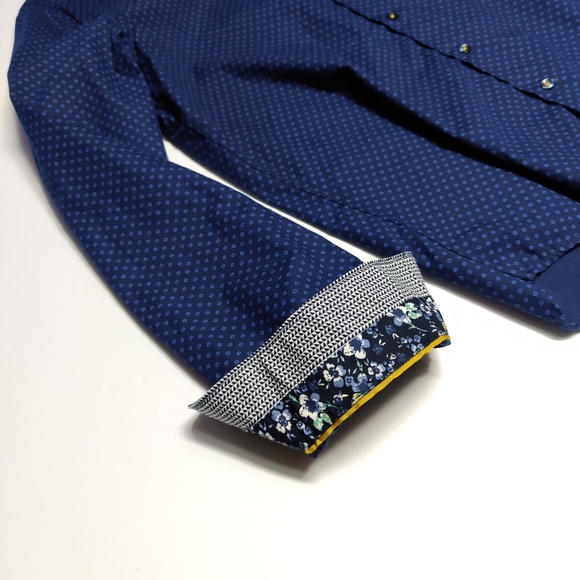 Denim & Flower Long Sleeve Button Up Shirt Large - Picture 5 of 7